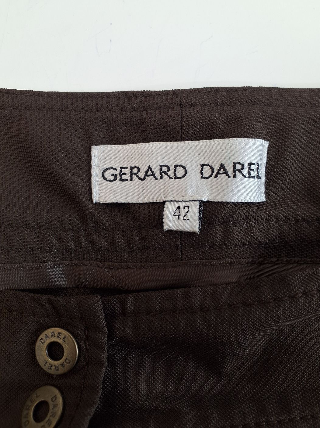 Gerard Darel Bukser